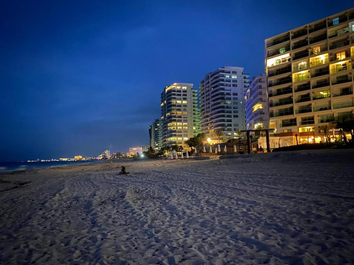 Studio Oceanfront Prime Location Cancun Bagian luar foto