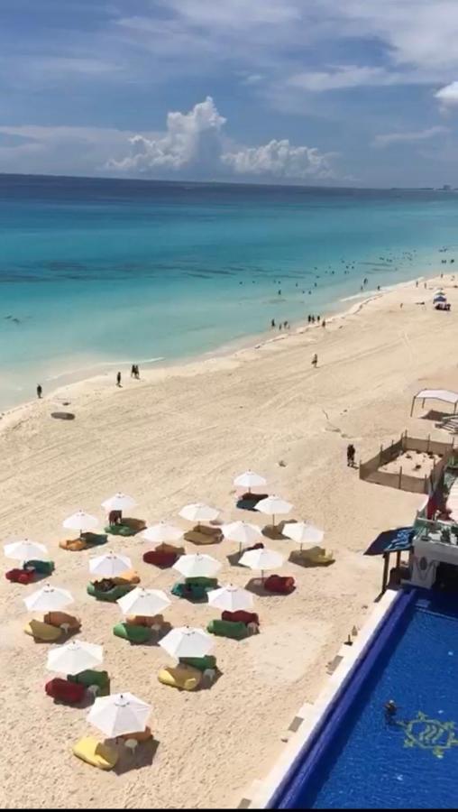 Studio Oceanfront Prime Location Cancun Bagian luar foto